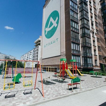 Atlant Luxury Family Apart Поряд З Тц Депот, Безконтактне Заселення Tsjernivtsi Eksteriør bilde