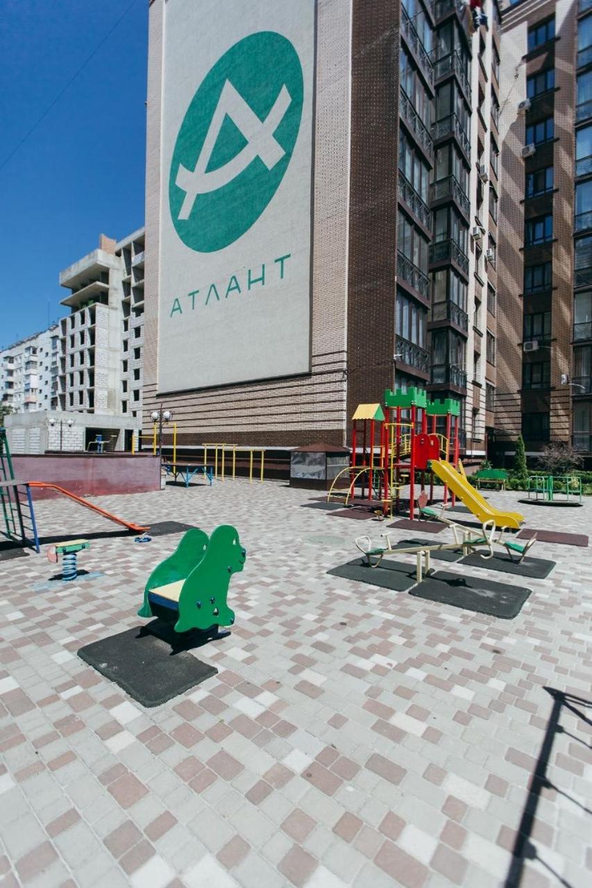 Atlant Luxury Family Apart Поряд З Тц Депот, Безконтактне Заселення Tsjernivtsi Eksteriør bilde