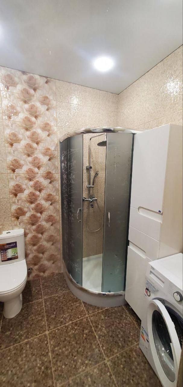 Atlant Luxury Family Apart Поряд З Тц Депот, Безконтактне Заселення Tsjernivtsi Eksteriør bilde